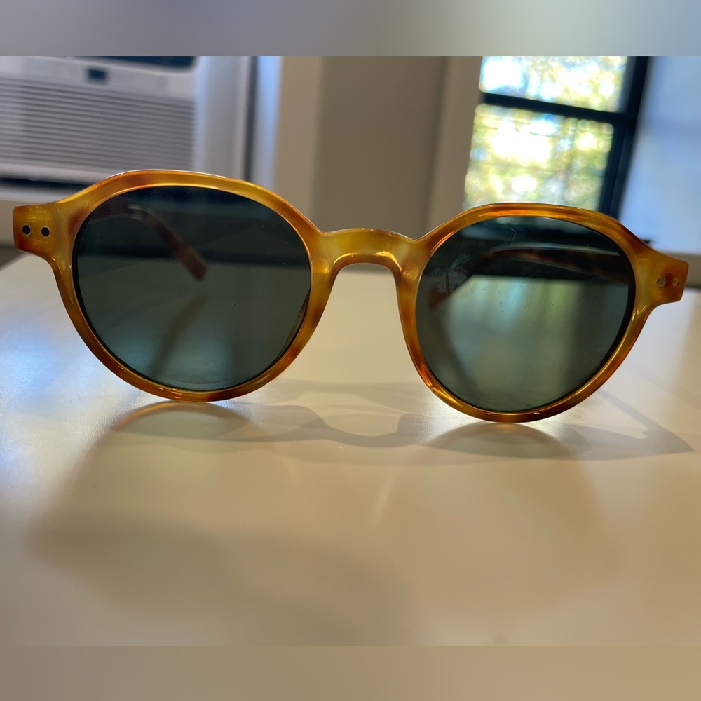 Round Tortoise Sunglasses